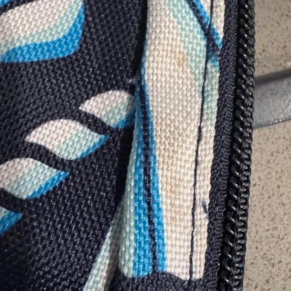 Vera Bradley blue and white beach-themed sling bag